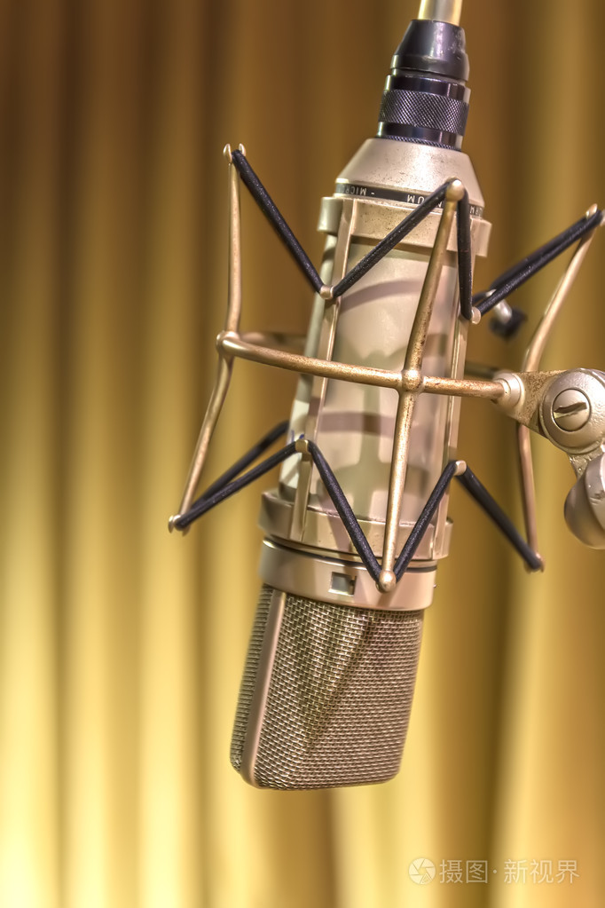 复古麦克风
