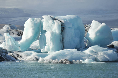 冰岛。Jokulsarlon 的冰山