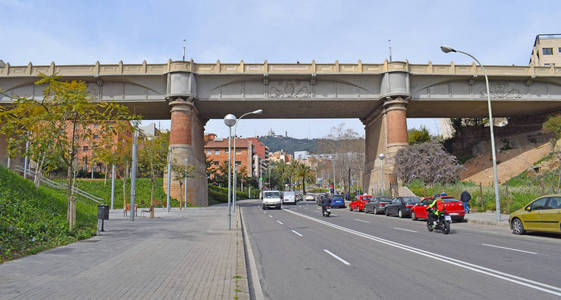 巴塞罗那的Vallcarca桥