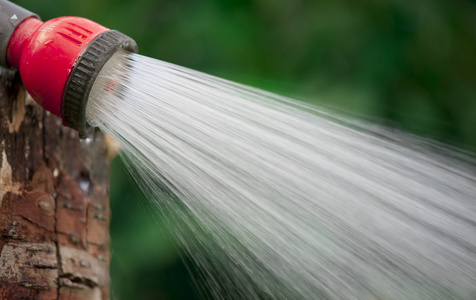 水喷淋液滴照片