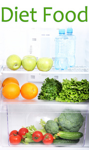 打开冰箱与素食食品