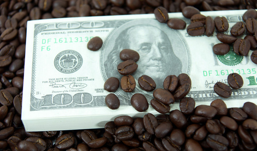 烘焙过的咖啡豆钱背景