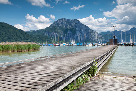 在奥地利美丽的 traunsee 湖