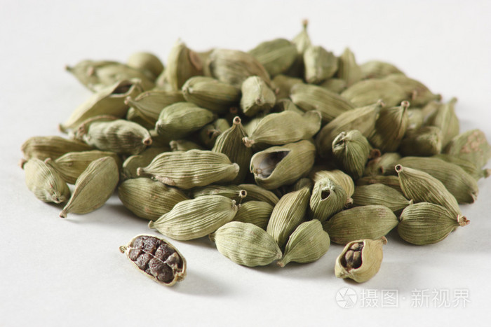 绿色小豆蔻一个受欢迎的印度香料