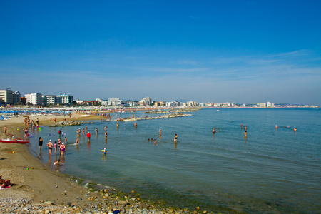 海岸和沙滩海滨 romagnola，意大利的卡托利卡