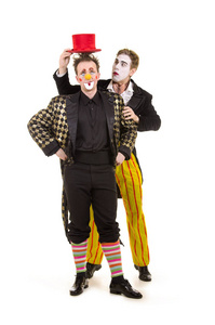 两个快乐的小丑带着滑稽的表情图片