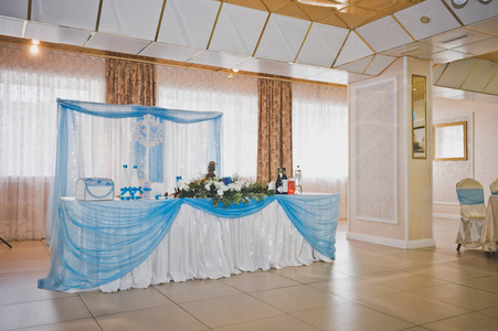 婚礼宴会厅以蓝色调装饰729
