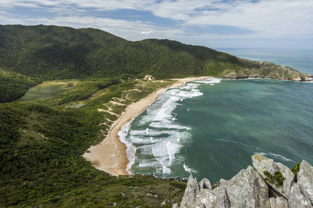 查看从微微 da Coroa 山到 Lagoinha 海滩, 弗洛里亚诺波利斯, 圣娜岛, 南巴西