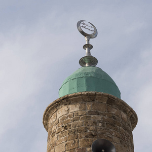 特拉维夫清真寺的尖塔低角观, 老雅各, 特拉维夫以色列