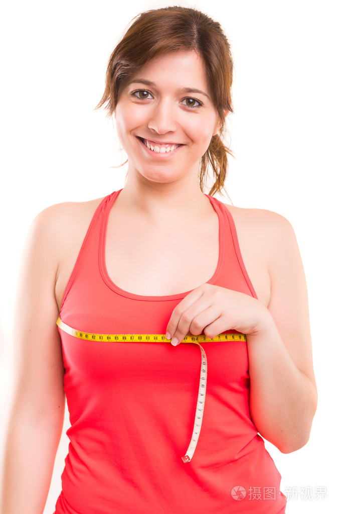 测量身体的女人