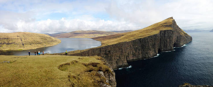 leitisvatn 湖和悬崖, 法罗群岛