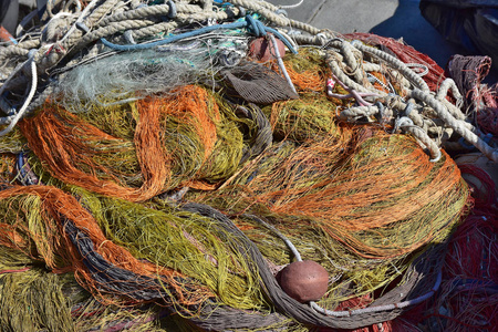 意大利那不勒斯Mergellina 港捕鱼网准备使用