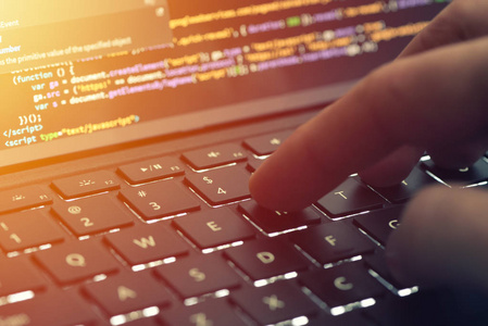 程序员写代码图片