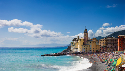 camogli 在利古里亚海岸的视图