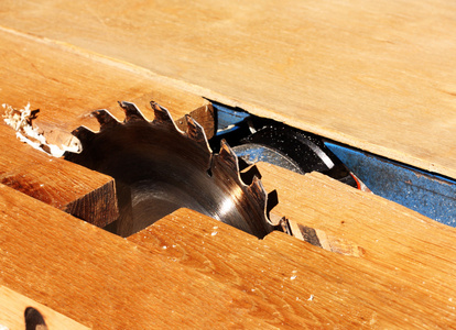 中国保监会锯图片