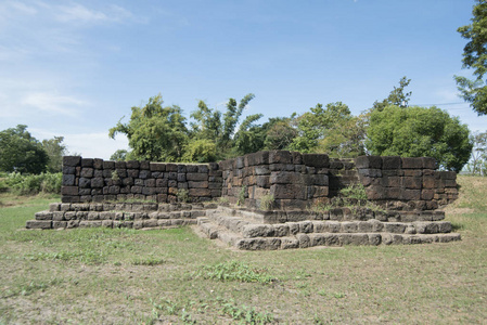 在泰国 Phimai 的 Provinz 空叻差镇附近的 Phom 的高棉废墟。泰国, Phimai, 2017年11月