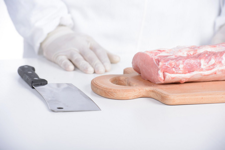 屠夫切肉板, 专业厨师持刀和切肉切碎照片