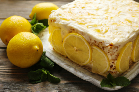 柠檬奶油蛋糕图片