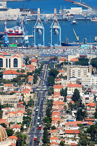 以色列海法港城市和海岸的景观