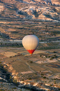 卡帕多细亚，turkey.the 最大旅游胜地卡帕多西亚，日出时气球飞行