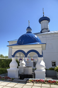 圣洁的 bogolyubovo 修道院教堂。俄罗斯弗拉基米尔地区，金色圆环