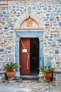 教堂的开放入口, 克里特岛, 希腊