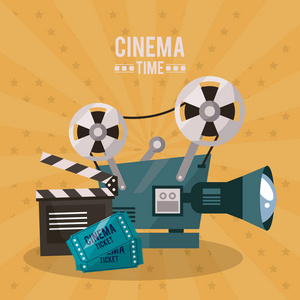 电影放映时间的彩色海报与影片投影机和 clapperboard 和门票