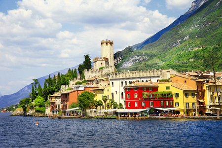 lago di garda，索莲托，查看与城堡