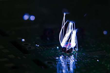 小静电照明火花关闭电子元器件照片