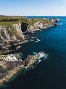 爱尔兰岛屿悬崖, 夏季鸟瞰图