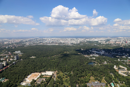 壮观的鸟瞰图 340 m 莫斯科，俄罗斯。查看从奥斯坦金诺电视塔