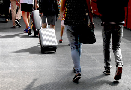 忙碌上班的人们忙碌的上班族照片