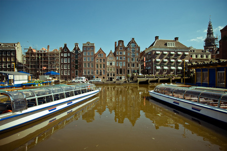 阿姆斯特丹运河的视图