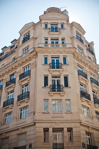 典型的古代巴黎建筑在巴黎法国