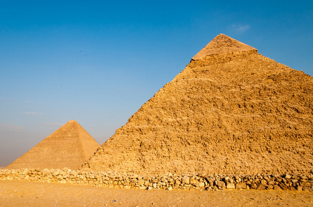 埃及的吉萨高原，开罗的金字塔