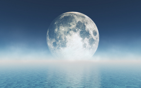 月亮在水面
