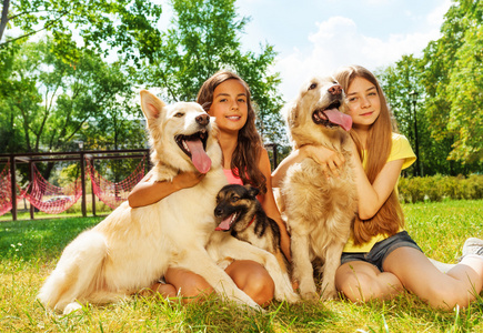 主人快乐的宠物主人照片