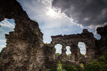 圣殿骑士团城堡遗址 Xiv 世纪 Serednie 村, Transcarpathian 地区