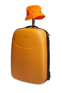 橙色旅行箱和一个 ha