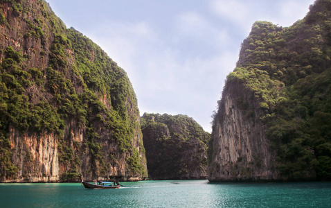 皮皮岛, Pileh 泻湖, 安达曼海, 泰国。著名的旅游胜地