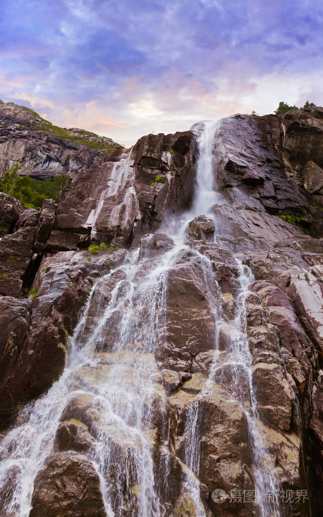 峡湾 lysefjord挪威的瀑布