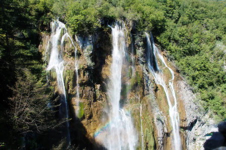 彩虹在十六湖，克罗地亚最大的瀑布