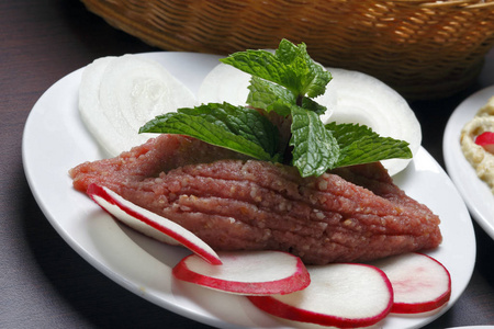 阿拉伯肉类开胃 kibbeh