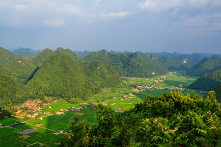 日出山