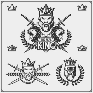 一套标志和标签与大胡子国王在皇冠和狮子