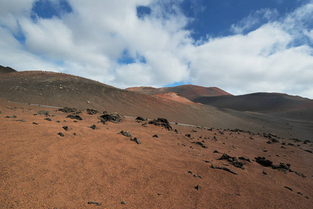 神奇的景观和熔岩沙漠在 Timanfaya 国家公园, 兰萨罗特, 加那利群岛, 西班牙