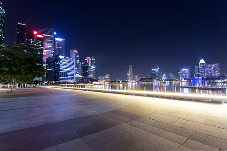 繁荣的城市的夜景