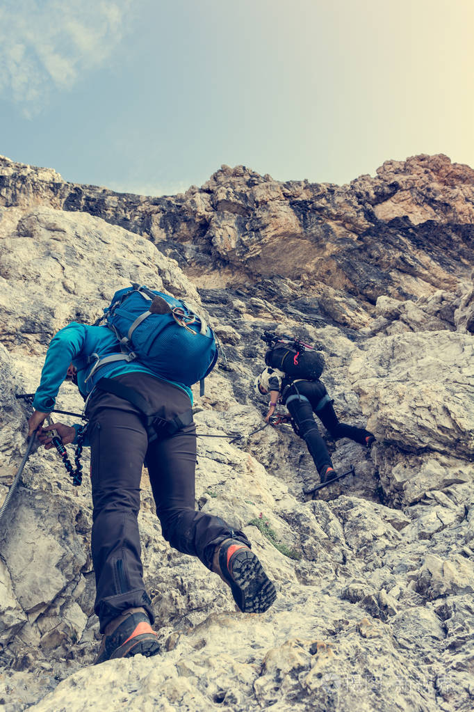 登山运动员在 mouintains