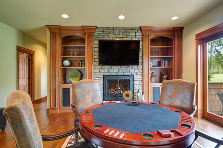 扑克游戏室图片