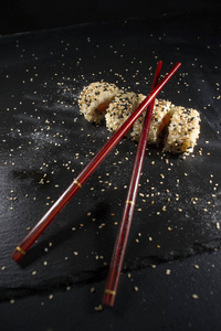 筷子寿司碟图片